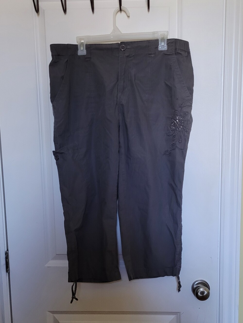 Carroll Reed capri pants XL embroidered grey gray cropped vintage Y2K 2000s
